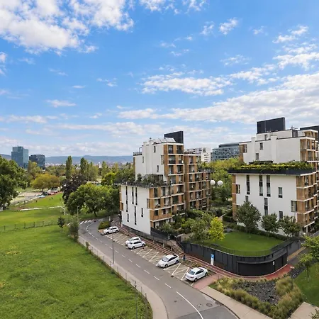 Apartmán Lam Harmony Ac - Free Parking - Terrace